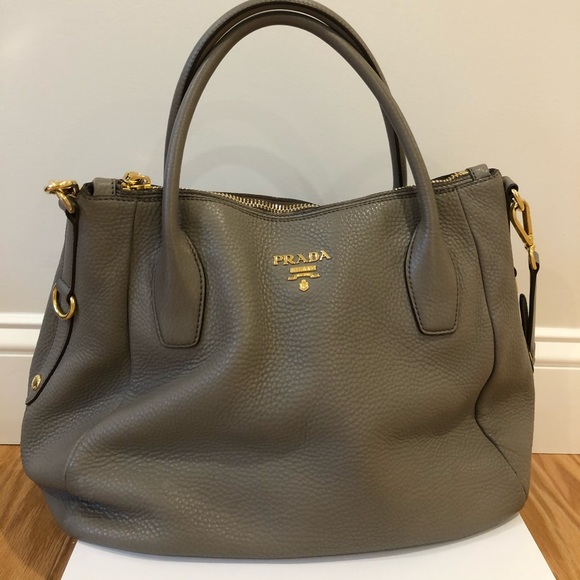 Prada bag - Picture 4 of 8